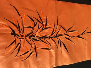 lot 146 image: Silk Asian Inspired Table Runner