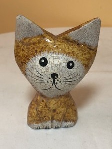 lot 139 image: Misc Home Decor Figurines and More