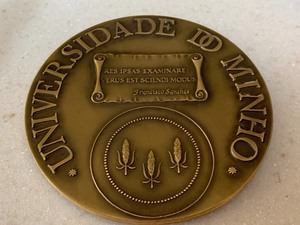 lot 159 image: Univeridade Do Minho Medallion
