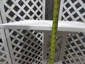 lot 8 image: Lot of Decorative Pieces, Podium and Plant Stands