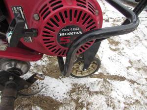 lot 27 image: Honda FC600 Front Tine Tiller
