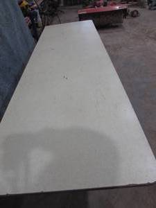lot 38 image: 8 Wood Table