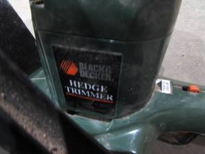 lot 119 image: Electric Hedge Trimmer and Electric Leaf Blower