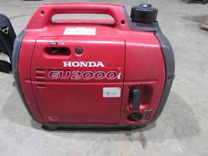 lot 129 image: Honda EU2000i Inverted Generator