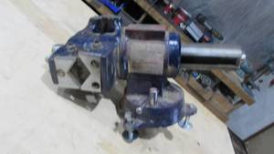 lot 152 image: Multi-Purpose Shop Vise