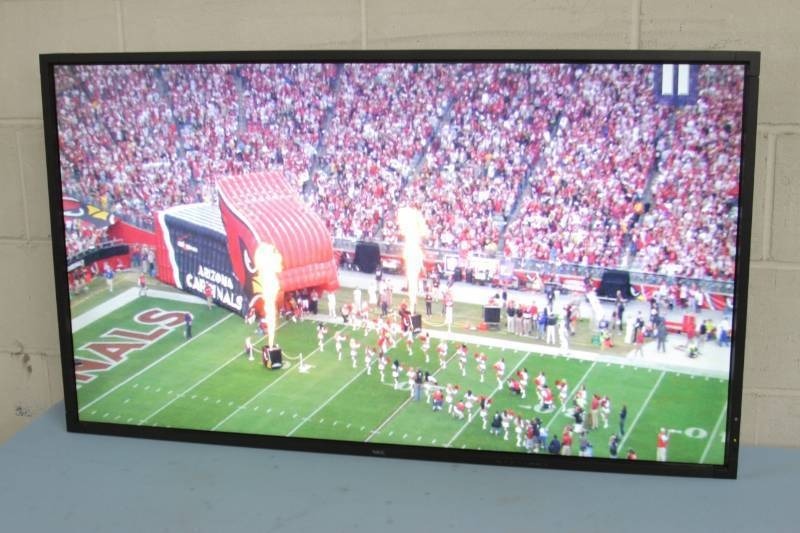 lot 70 image: NEC Professional  Industrial Grade Full HD 1080p High Definition 46 Large Screen LCD Monitor Display