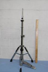 lot 16 image: Pearl Drum Foot Pedal  Percussion  Musical Instrument Accessory