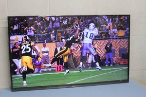 lot 108 image: NEC E554 Commercial Grade LED Edge-Lit 55 1080p High Definition LED TV  Television  Monitor  Display