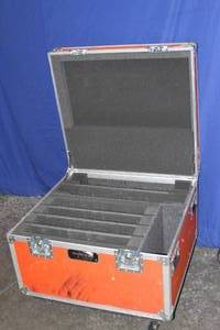 lot 61 image: Maxline Heavy Duty Foam Lined Rolling Hard Sided Equipment Transport ATA Equipment Road Case with Wheels  Casters