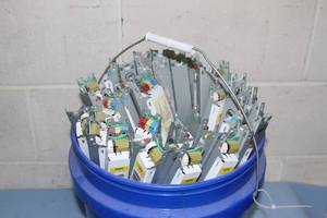 lot 97 image: LOT of Philips Mark 10 Powerline Electronic Dimming Light  Lighting Ballasts