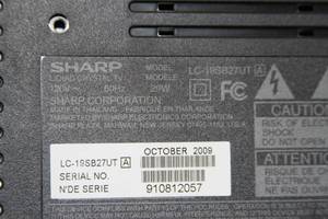 lot 105 image: Sharp LC-19SB27UT 19 720p HD LCD HDTV  Television  TV  Display