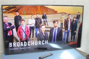 lot 122 image: Samsung Electronics UN55MU6300 55 4K Ultra HD Smart LED Television  TV