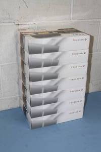 lot 128 image: Lot of 7 - NEW - Cables-to-go C2G CablesToGo TRULink 2-Port QXGA Monitor Splitters  Extenders with Audio