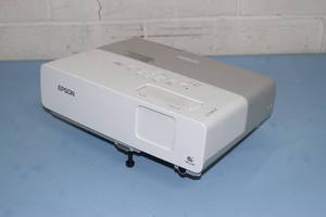 lot 147 image: Epson PowerLite 83V Multimedia Computer  Video Projector