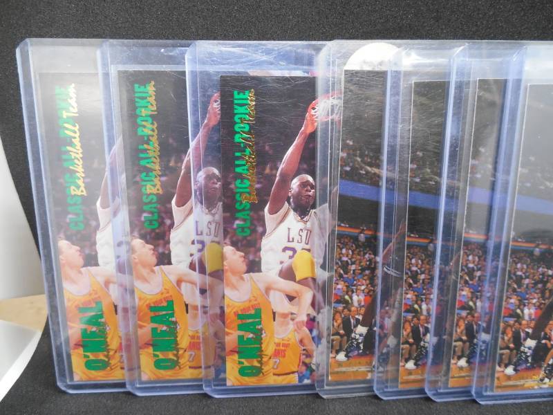 lot 233 image: (11) 1992 Shaquille ONeal Rookie Card Lot