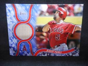 lot 25 image: 2018 Topps Holiday Game Used Bat Card Albert Pujols