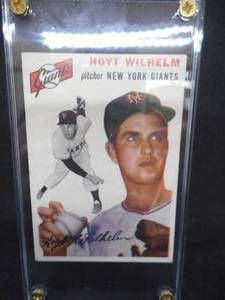 lot 52 image: 1954 Topps Hoyt Wilhelm #36 Giants Excellent Condition