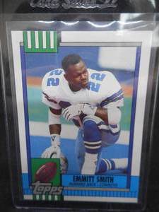 lot 66 image: 1990 Topps Traded Emmitt Smith Rookie Card #27T Near Mint