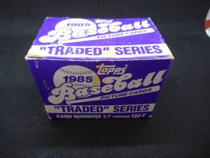 lot 89 image: 1985 Topps Traded Baseball Set (132) Cards LK