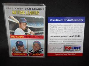 lot 105 image: 1970 Topps Leaders Tony Oliva Autograph Card PSADNA Authentic