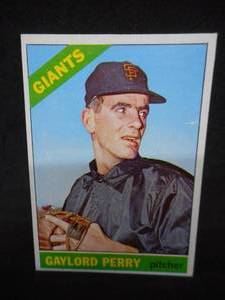 lot 106 image: 1966 Topps Gaylord Perry #598 Very Good Condition