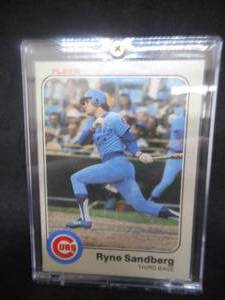 lot 122 image: 1983 Fleer Ryne Sandberg Rookie Card #507 Near Mint LK