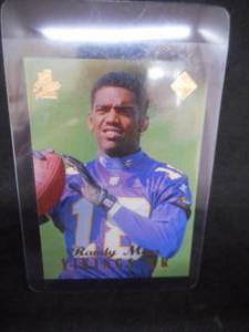 lot 139 image: 1998 Edge 1st Place Randy Moss Rookie Card #157 LK