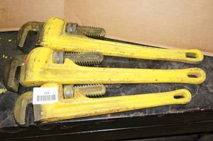 lot 122 image: 3 Ridgid Pipe Wrenches - 2 x 18, 1 x 14