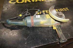 lot 113 image: Large Bosch Angle Grinder