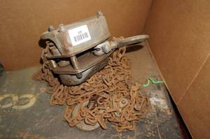 lot 109 image: Jet 1 Ton Chain Hoist