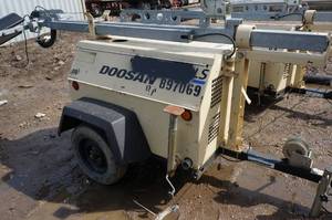 lot 2 image: 2012 Doosan LS-60HZ-T4F Light Tower