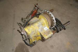 lot 17 image: Ridgid 300 Power Pipe Threader with Cutter