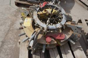 lot 42 image: 2 Dearman Pipe Rim Clamps - 14 and 19