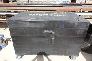lot 48 image: Rolling Job Box