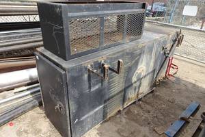 lot 33 image: Industrial Tool Box for Flat Bed Truck