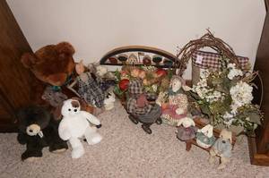 Country Dcor and Stuffed Animals