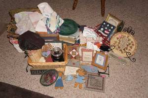 Dcor - Baskets, Towels, Plates, Wall Hangings