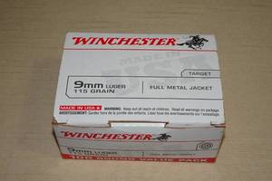 lot 15 image: 100 Winchester 9mm Luger 115 Gr FMJ Ammo