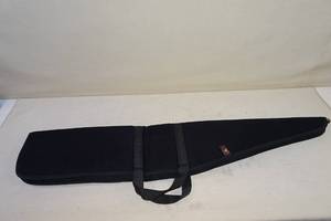 lot 98 image: Moose Brand Soft Long Gun Case
