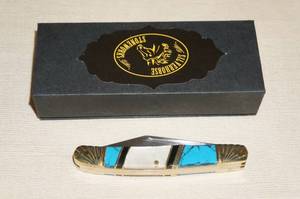 lot 37 image: New Silverhorse Stoneworks Multi Blade Pocket Knife - Turquoise
