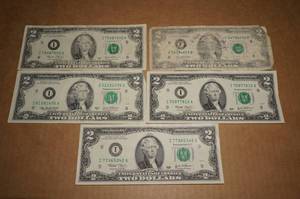 lot 15 image: 5 US $2 Bills