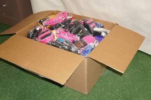 lot 117 image: Box of NEW Socks - Mostly Red Lion
