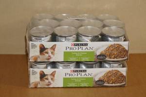 lot 151 image: Purina Pro Plan Cat Food