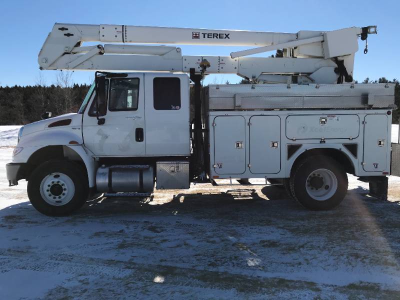 2009 International 4000 DuraStar Bucket Truck