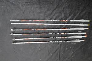 lot 9 image: CROSSBOW ARROWS