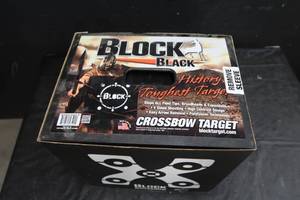 lot 23 image: CROSSBOW TARGET