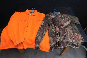 lot 51 image: HUNTING CLOTHES
