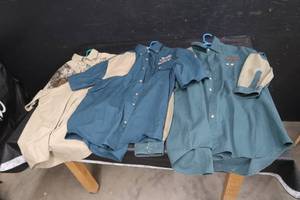 lot 57 image: HUNTING CLOTHES