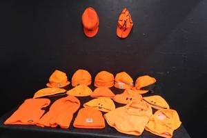lot 74 image: HUNTING HATS