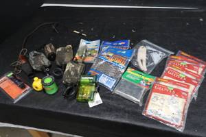 lot 107 image: HUNTERS KIT